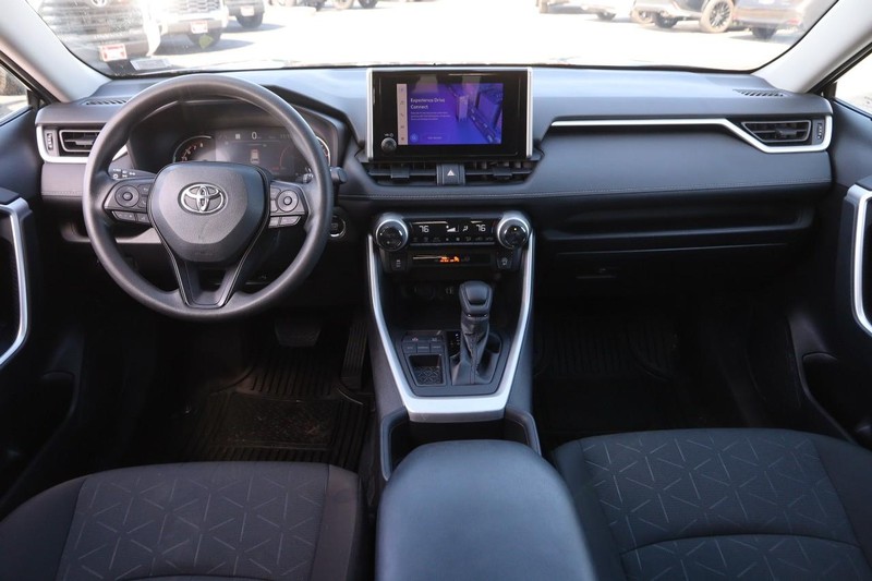 Toyota RAV4 Vehicle Image 20