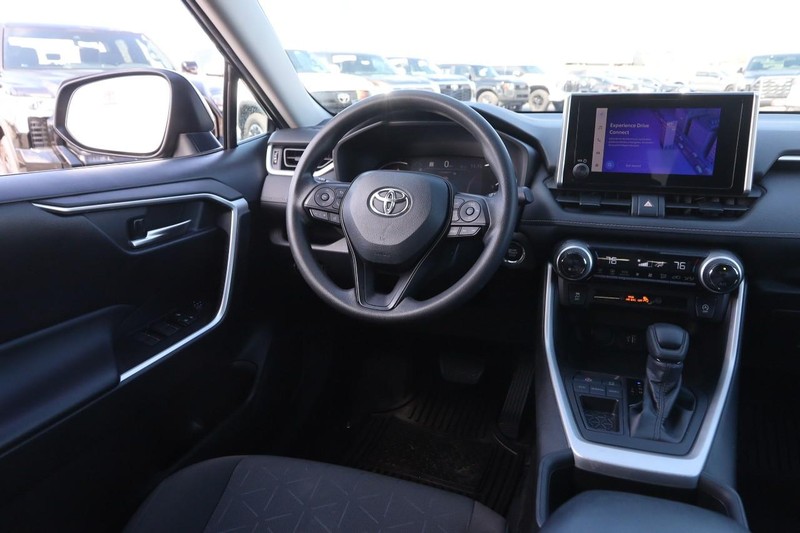 Toyota RAV4 Vehicle Image 21