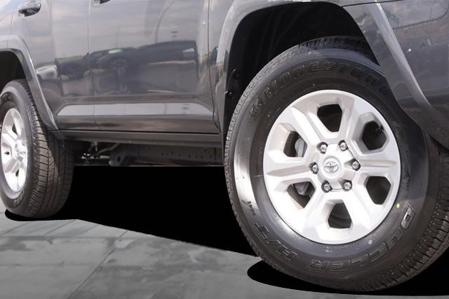 Toyota 4Runner Vehicle Image 03