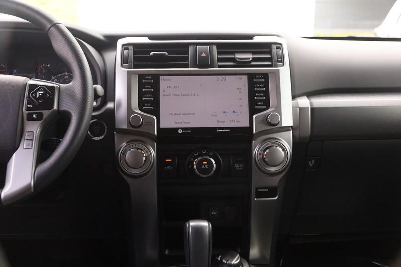 Toyota 4Runner Vehicle Image 23