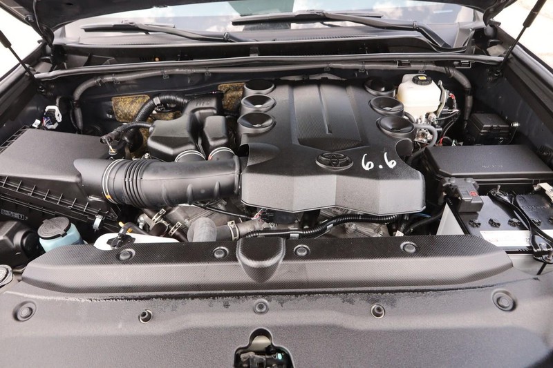 Toyota 4Runner Vehicle Image 26