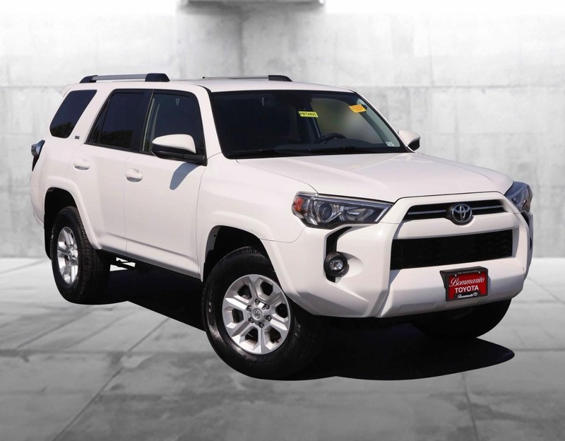 Toyota 4Runner Vehicle Image 02