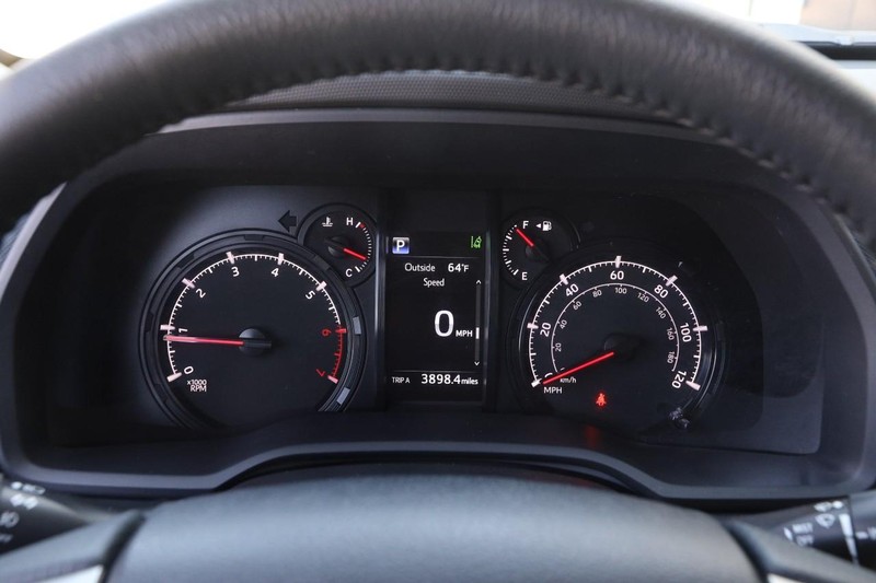 Toyota 4Runner Vehicle Image 13