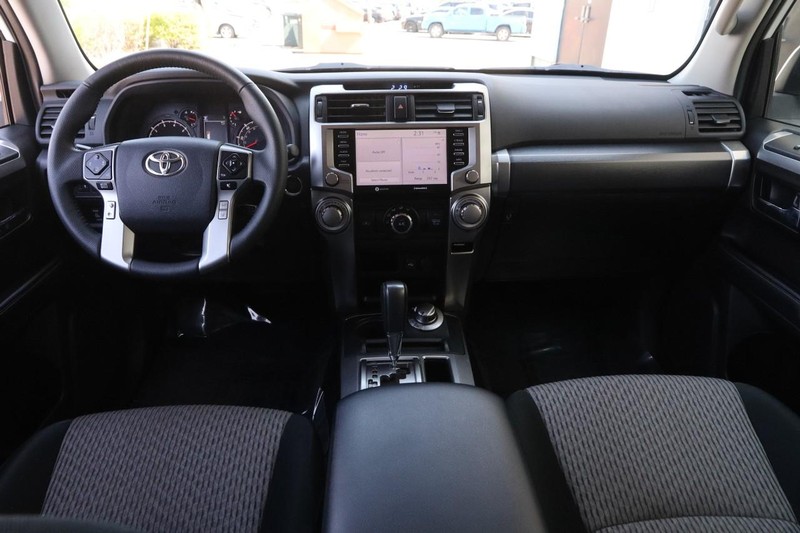 Toyota 4Runner Vehicle Image 20