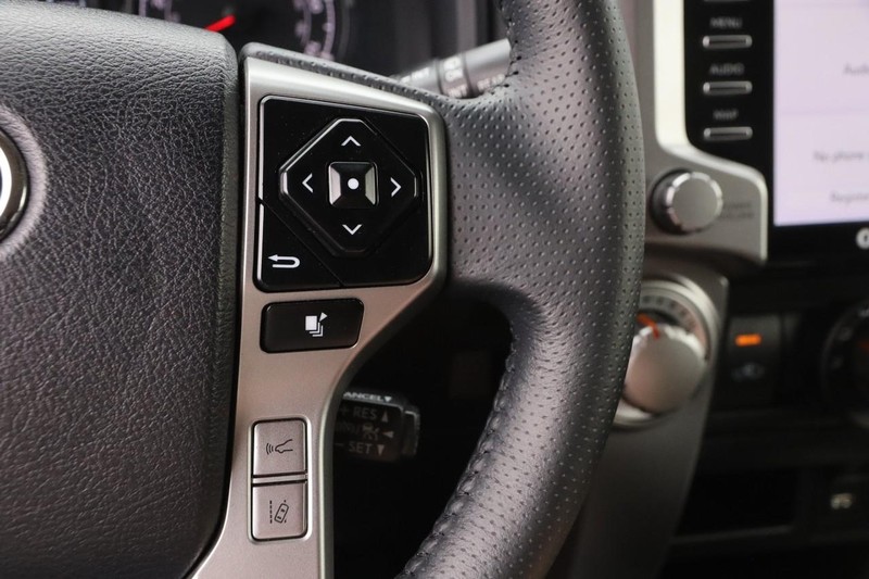 Toyota 4Runner Vehicle Image 14
