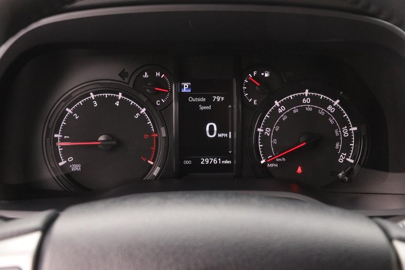 Toyota 4Runner Vehicle Image 15