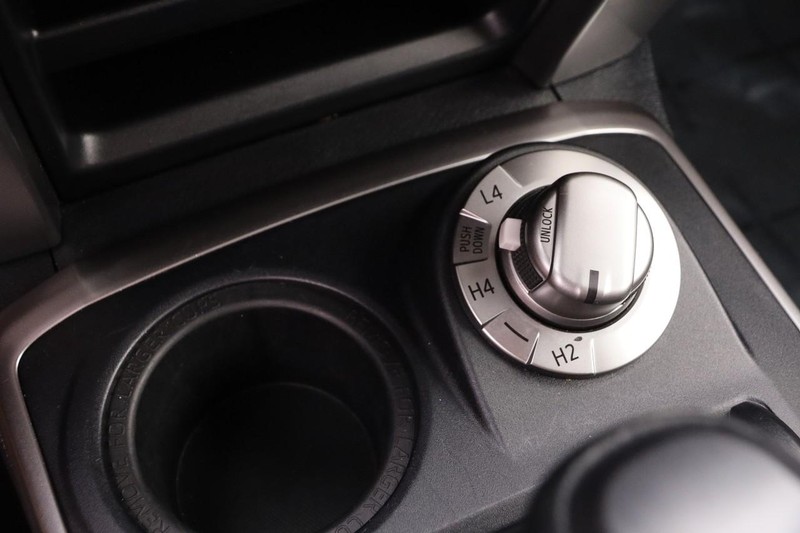 Toyota 4Runner Vehicle Image 20