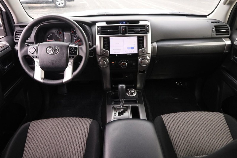 Toyota 4Runner Vehicle Image 22