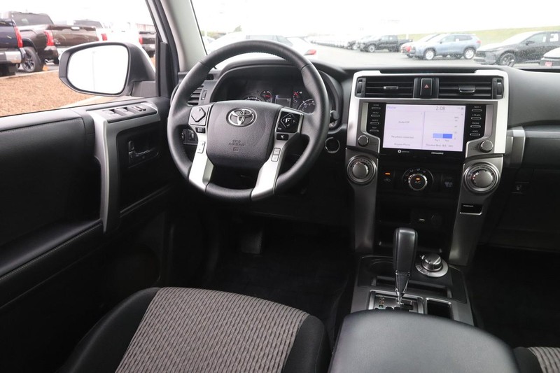 Toyota 4Runner Vehicle Image 23