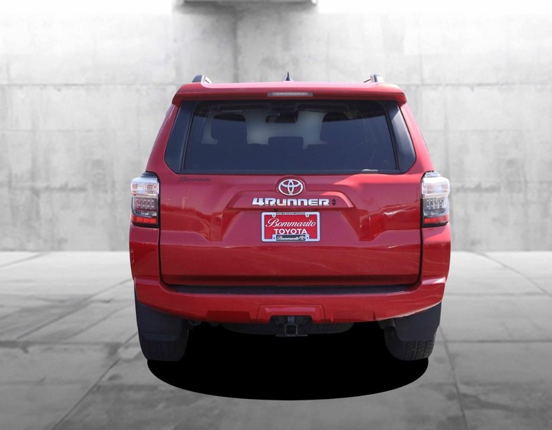 Toyota 4Runner Vehicle Image 06
