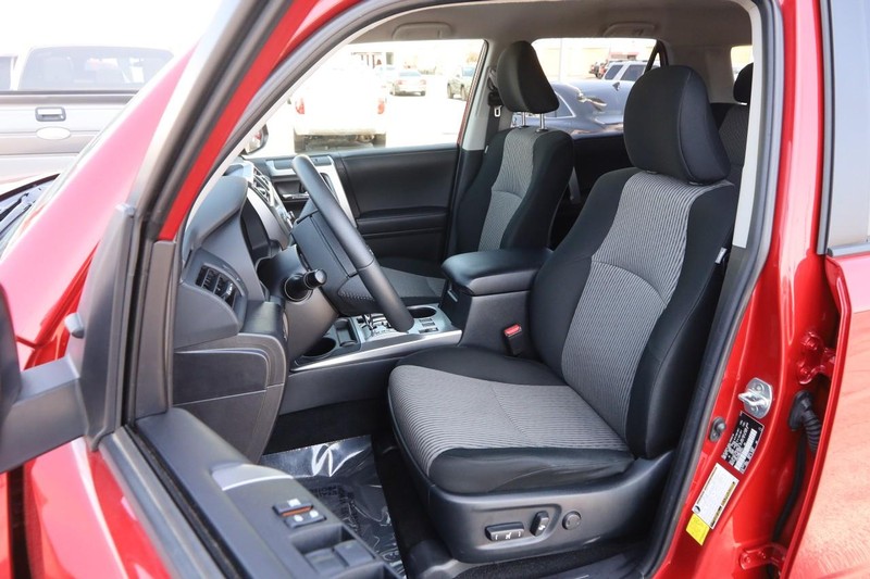 Toyota 4Runner Vehicle Image 08