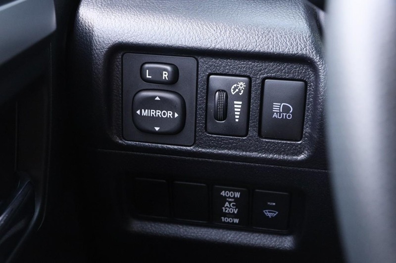 Toyota 4Runner Vehicle Image 20