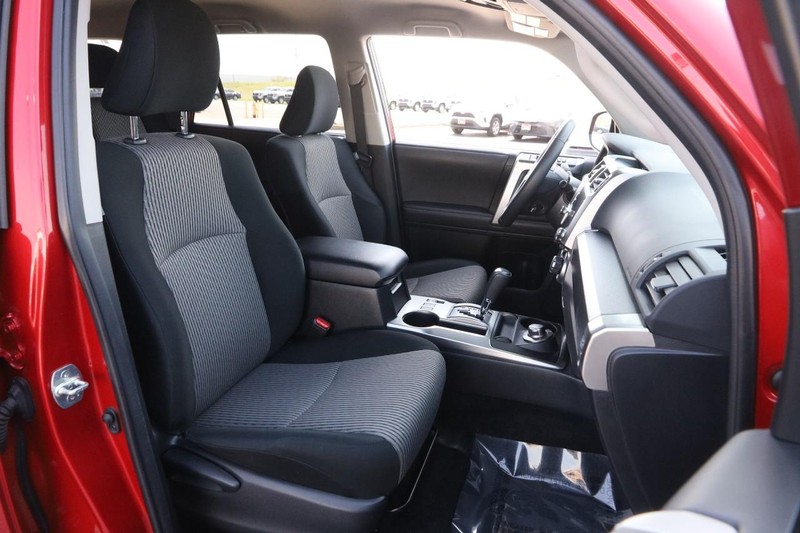 Toyota 4Runner Vehicle Image 26