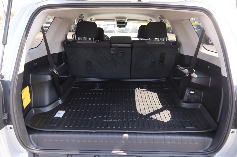 Toyota 4Runner Vehicle Image 07