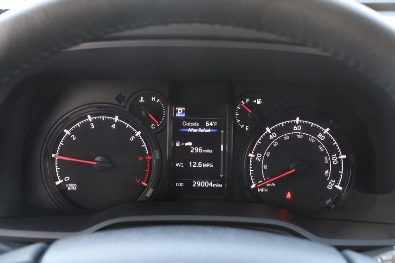 Toyota 4Runner Vehicle Image 13