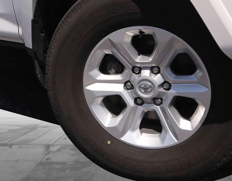 Toyota 4Runner Vehicle Image 03