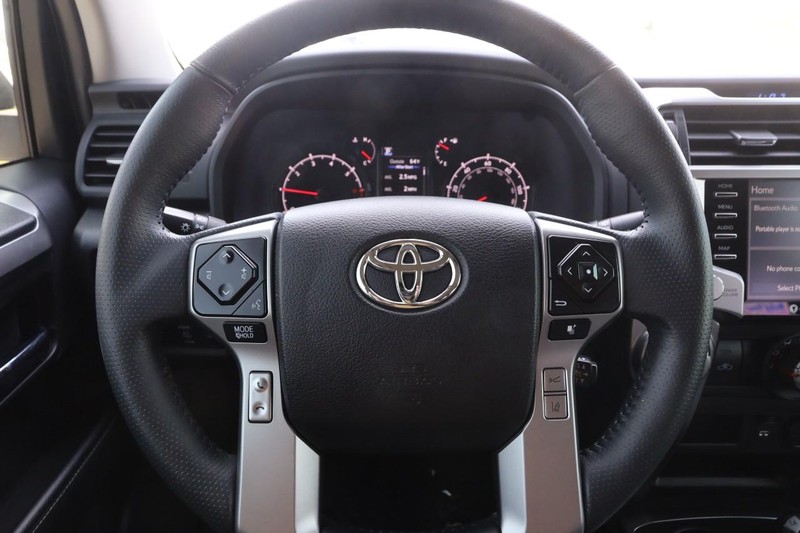 Toyota 4Runner Vehicle Image 10