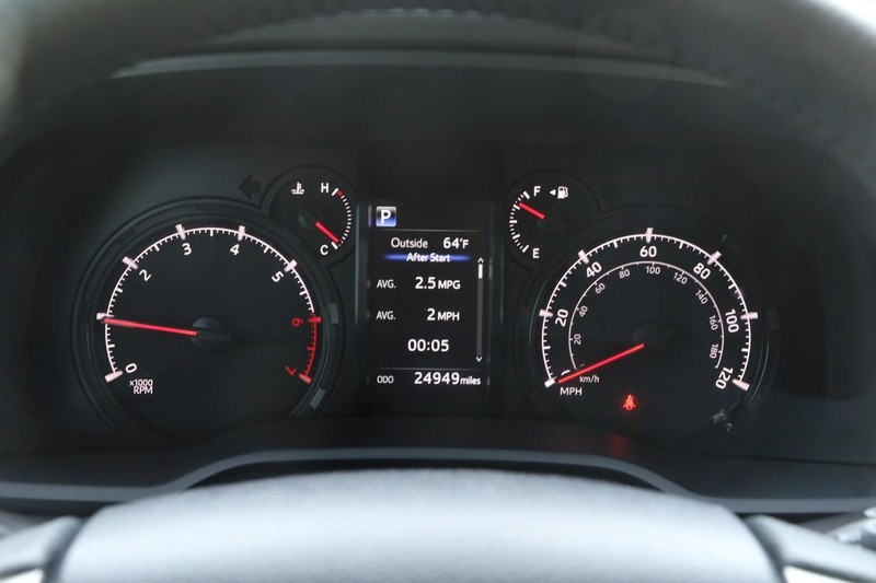 Toyota 4Runner Vehicle Image 13