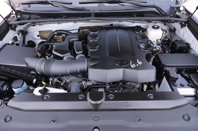 Toyota 4Runner Vehicle Image 26