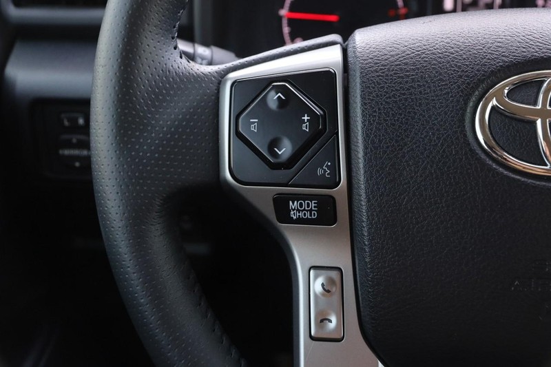 Toyota 4Runner Vehicle Image 11