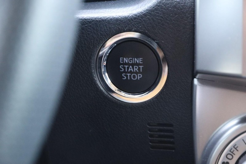 Toyota 4Runner Vehicle Image 14