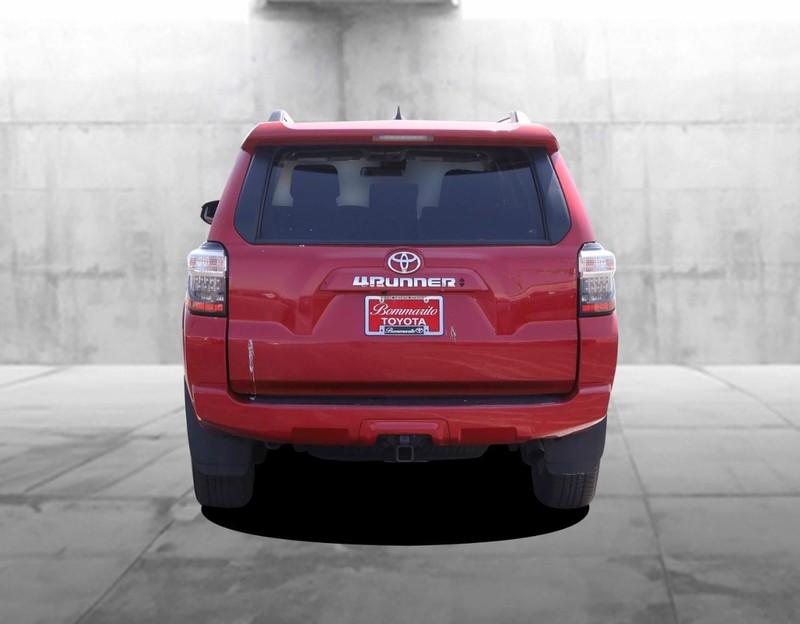 Toyota 4Runner Vehicle Image 06