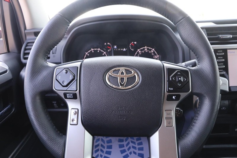 Toyota 4Runner Vehicle Image 10