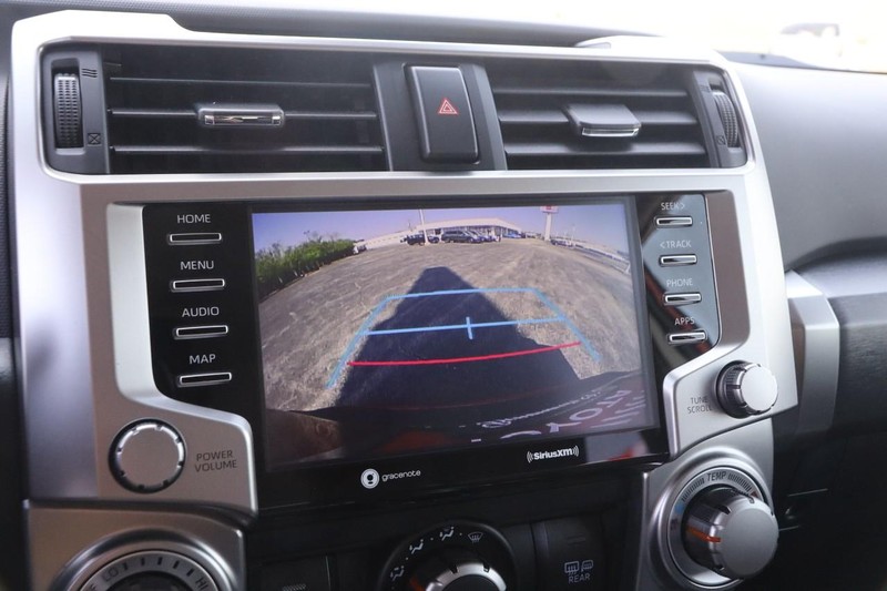 Toyota 4Runner Vehicle Image 16
