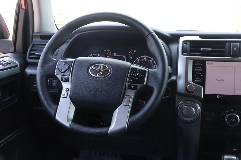 Toyota 4Runner Vehicle Image 22