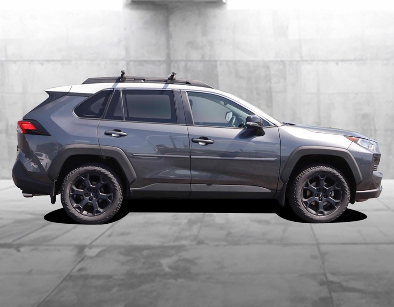 Toyota RAV4 Vehicle Image 05