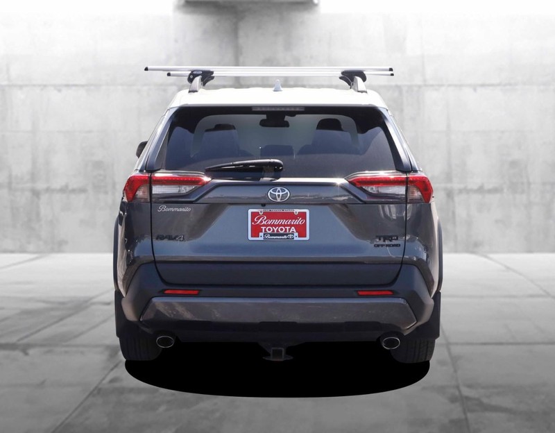 Toyota RAV4 Vehicle Image 06