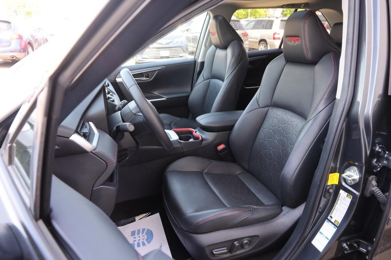 Toyota RAV4 Vehicle Image 09