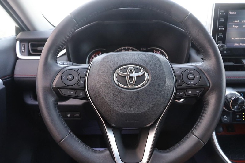 Toyota RAV4 Vehicle Image 11