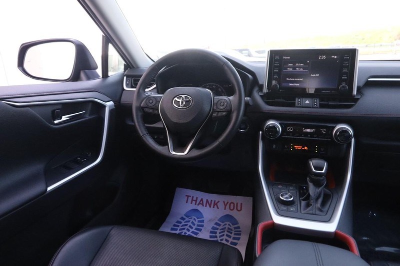Toyota RAV4 Vehicle Image 22