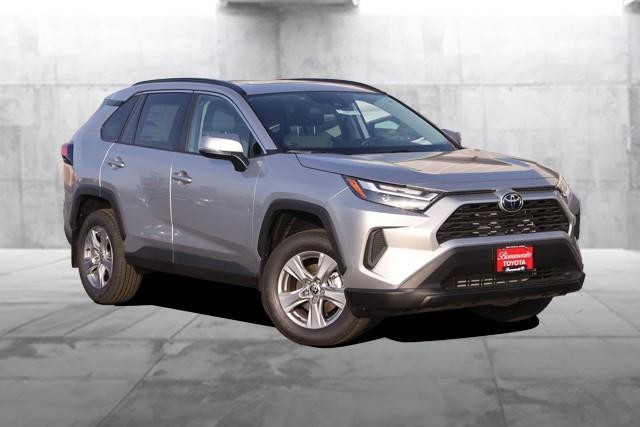 Toyota RAV4 Vehicle Image 02