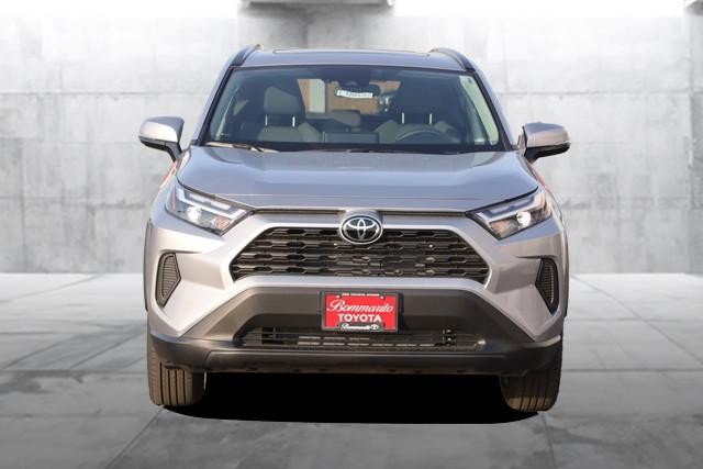 Toyota RAV4 Vehicle Image 04