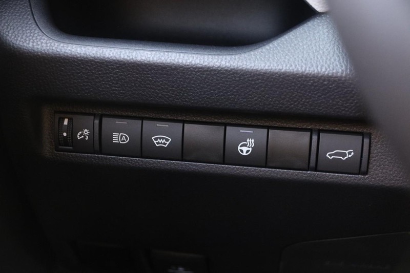 Toyota RAV4 Vehicle Image 21