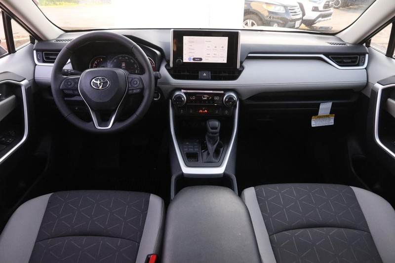 Toyota RAV4 Vehicle Image 22