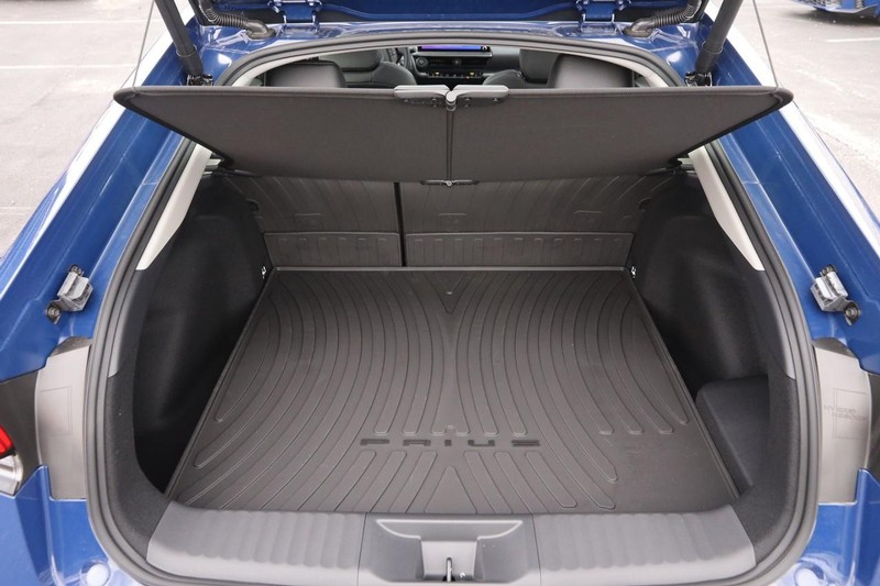 Toyota Prius Vehicle Image 07