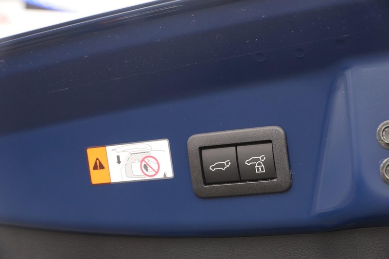 Toyota Prius Vehicle Image 08
