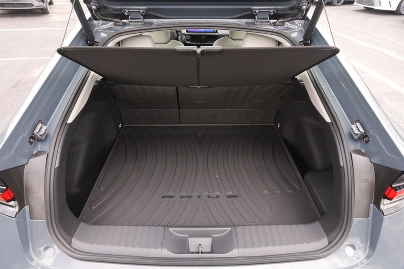 Toyota Prius Vehicle Image 07