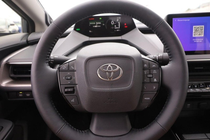 Toyota Prius Vehicle Image 12