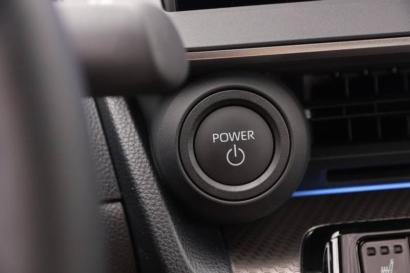 Toyota Prius Vehicle Image 16