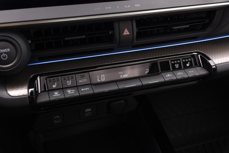 Toyota Prius Vehicle Image 19