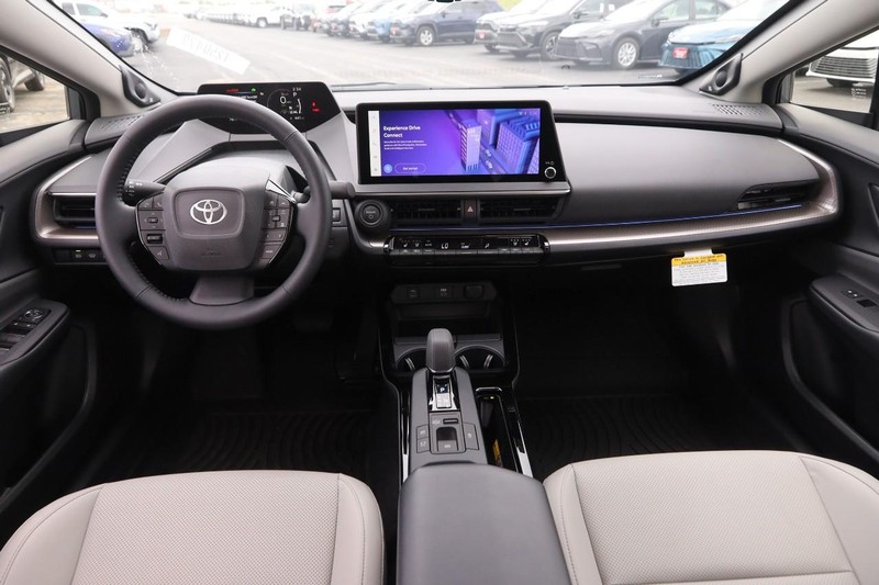 Toyota Prius Vehicle Image 23