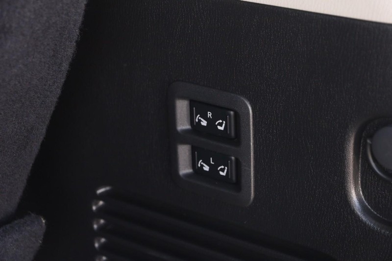 Nissan Armada Vehicle Image 08