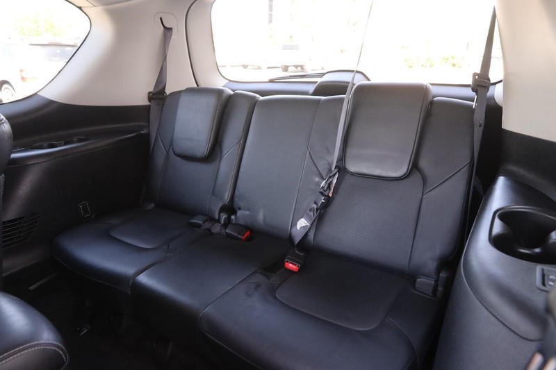 Nissan Armada Vehicle Image 13