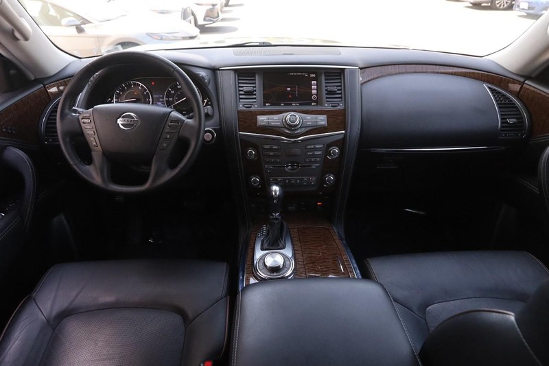 Nissan Armada Vehicle Image 24