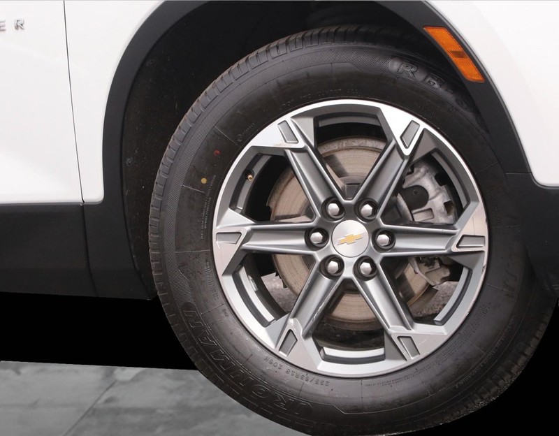 Chevrolet Blazer Vehicle Image 03