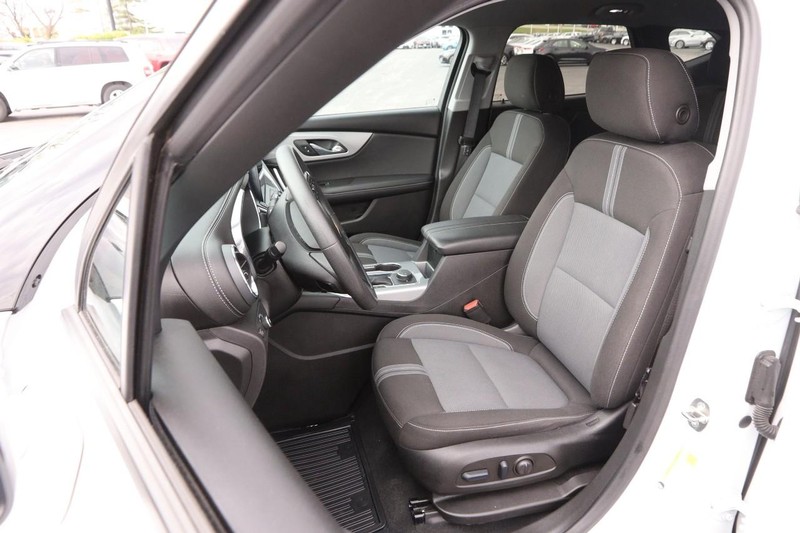 Chevrolet Blazer Vehicle Image 08